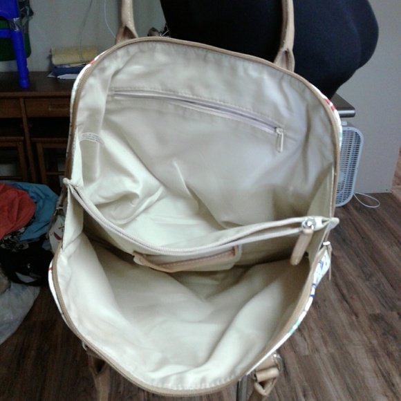 Handbag - Picture 3 of 4